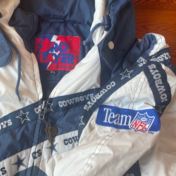 Dallas Cowboys Pro Player Jacket - Picture 3 of 4
